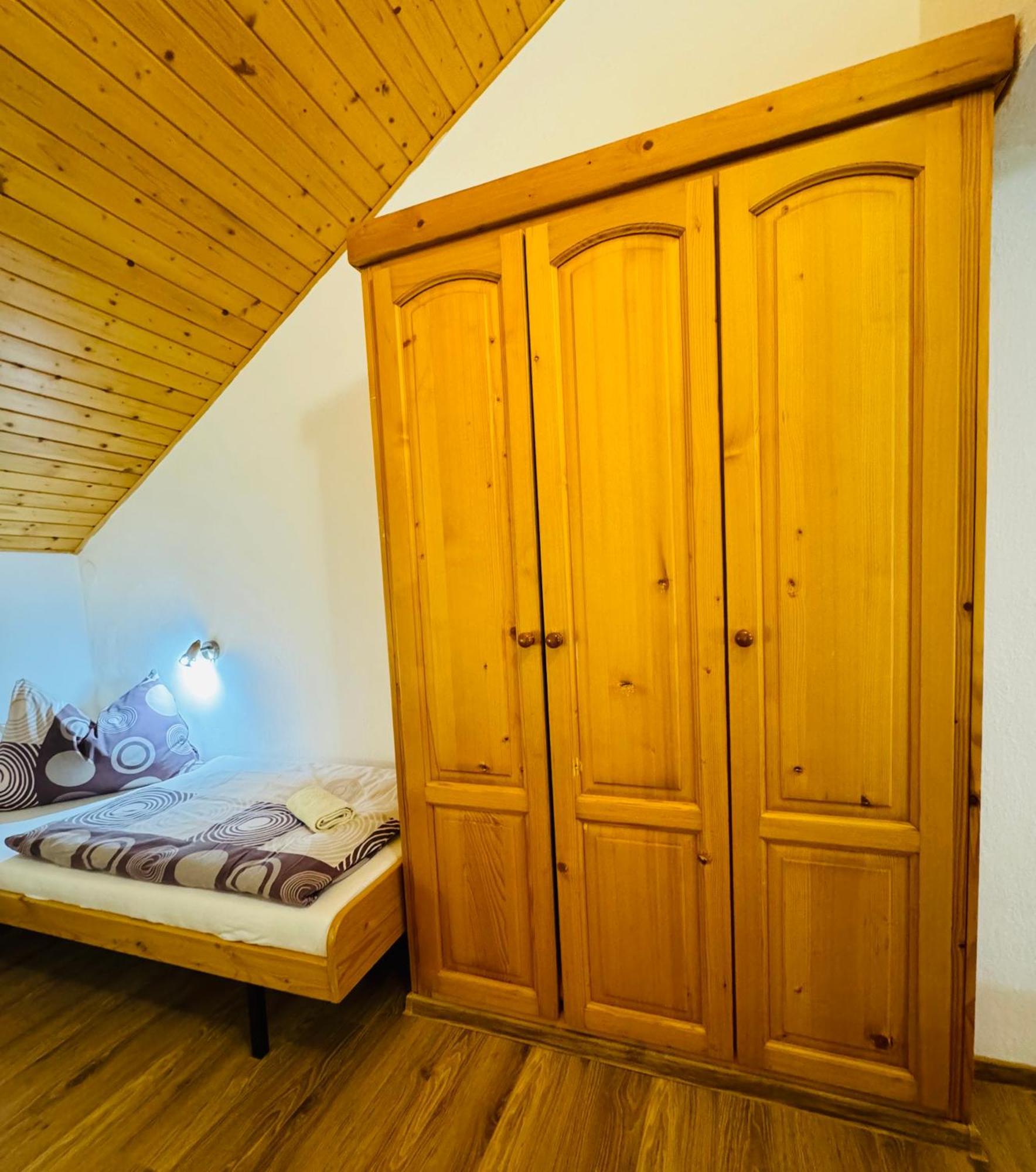 Penzion Familia Antol Liptovsky Mikulas Bagian luar foto